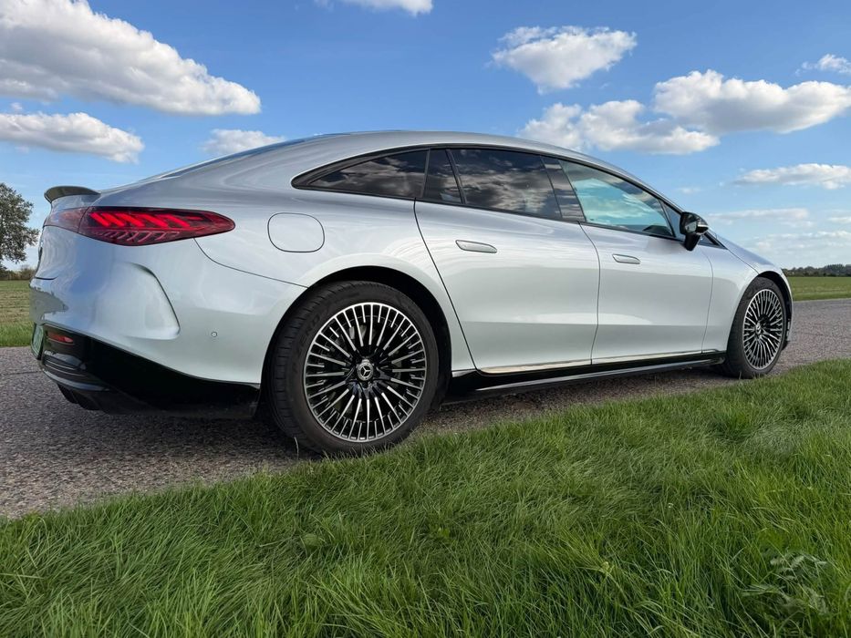 Mercedes-Benz EQS