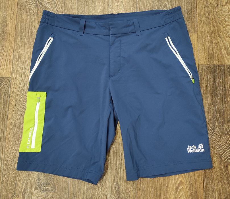 РОЗПРОДАЖ!!! L-XL Jack Wolfskin оригінальні чоловічі шорти