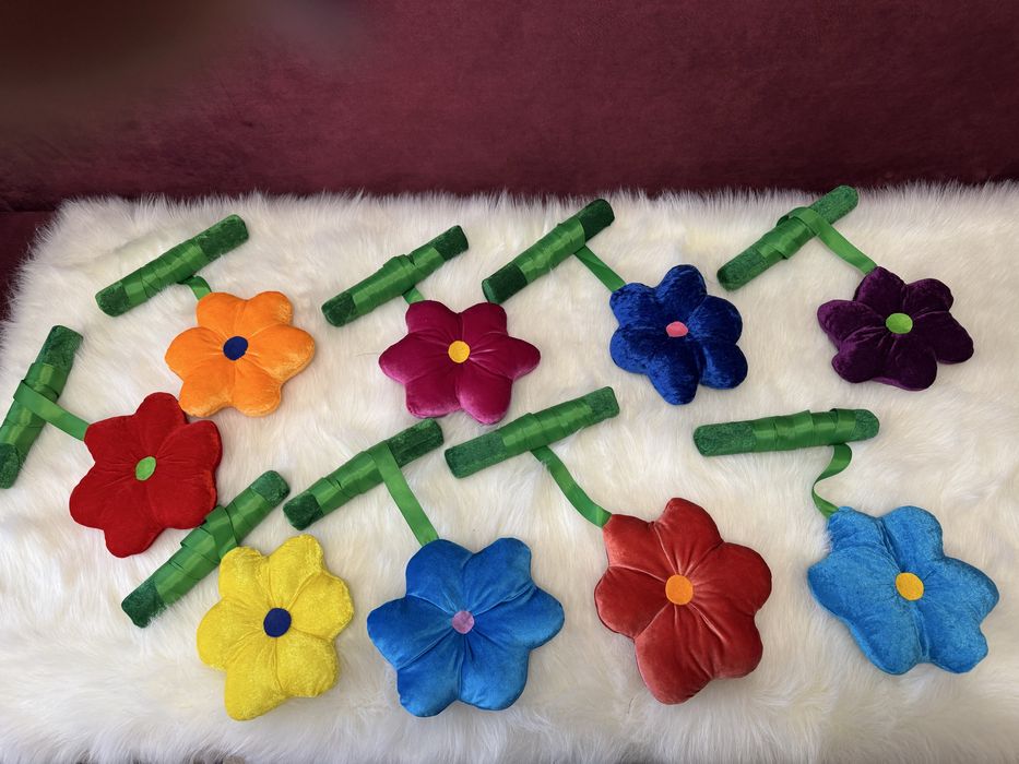 Реквізит аніматора ,моталки квіти