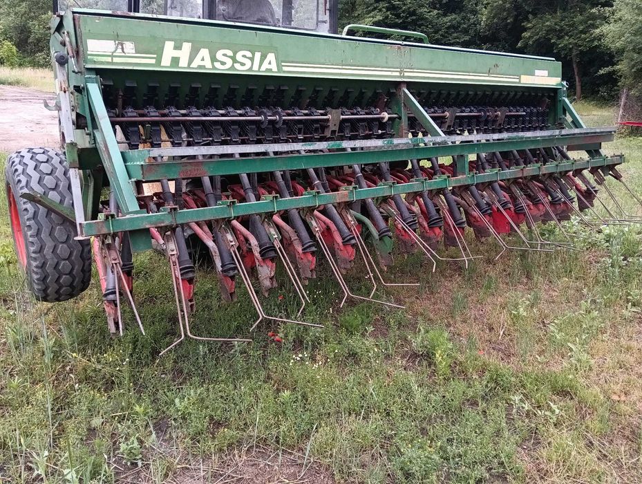 Siewnik Hassia DK400 4m Amazone D7 D8
