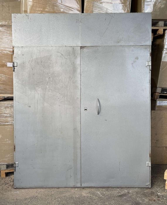 Продам ворота металлические 
Внутренний прое