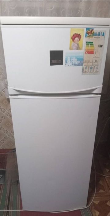 Холодильник Zanussi ZRT 23100
