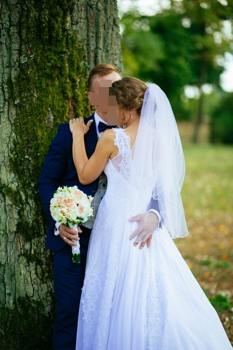 Piękna suknia ślubna Catalea