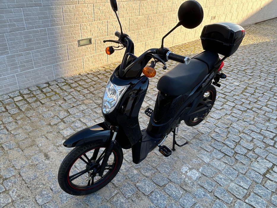 Mota/ bicicleta eléctrica, bateria litio 48V nova