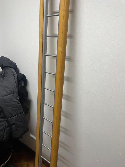 Expositor com parteleiros