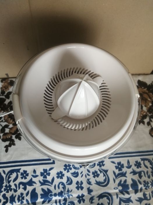 Соковитискач,сокодавка Tefal Elea Duo