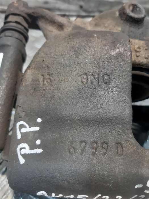 Zacisk Hamulcowy Trw Prawy Przód Vw Touran Ii 1.6Tdi