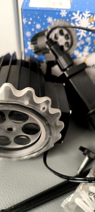 Świąteczny projektor płatki śniegu