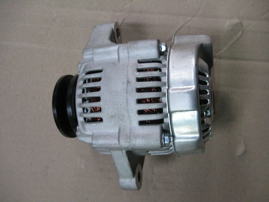 Schmidt Stratos Silnik Kubota Alternator Denso 16678.64012 Ursus