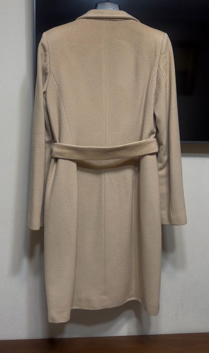 Hugo Boss пальто 100% virgin wool