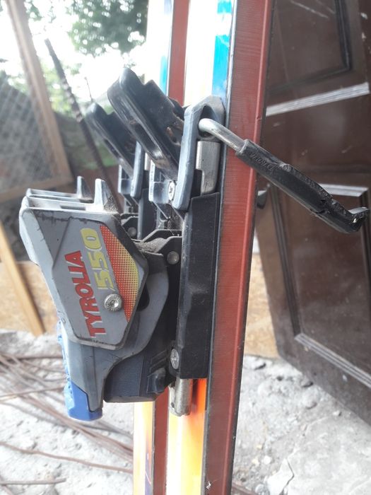 Горные лыжи б/у крепления.