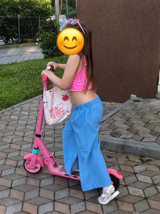Дитячий електросамокат Giant Kids Рожевий