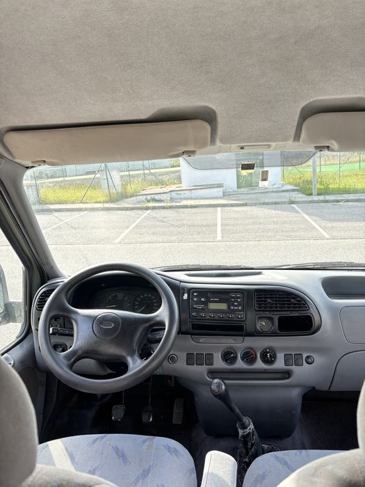 Ford Transit 2.5 turbo 9 lugares