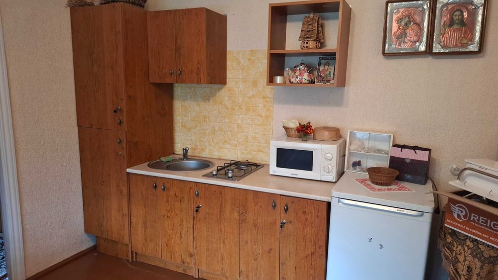 Продам дачний будинок