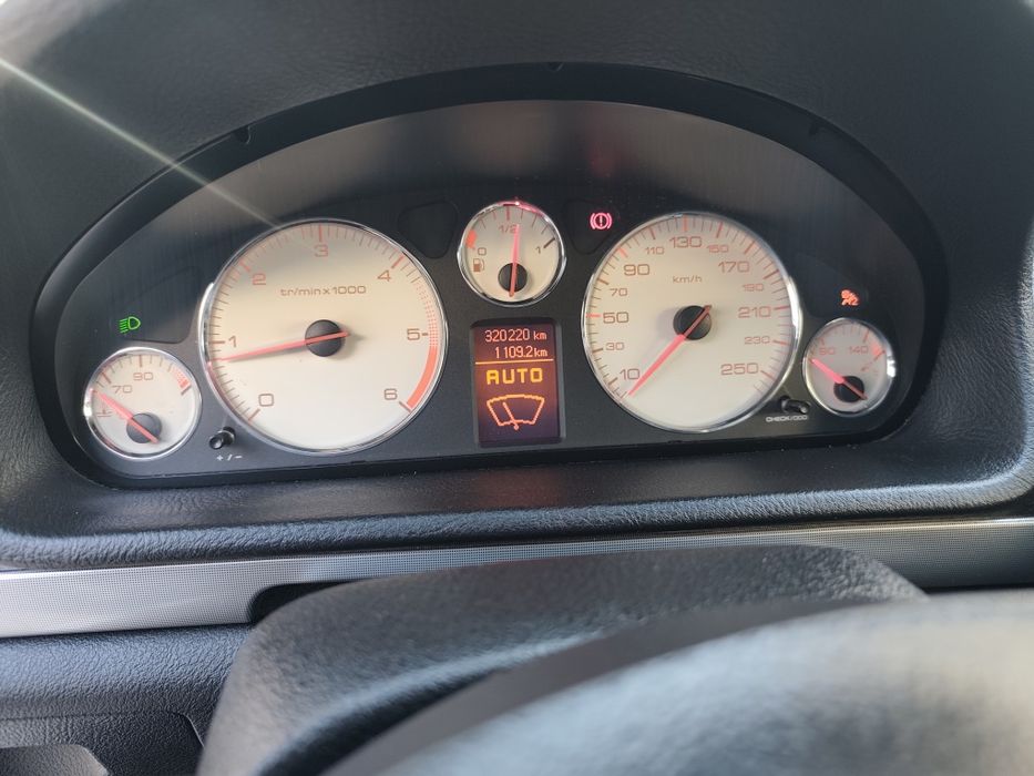 Peugeot 407SW 2.0дизель 2008р.