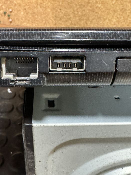 Portatil Toshiba Satelite L50-B  ecran 15,6”