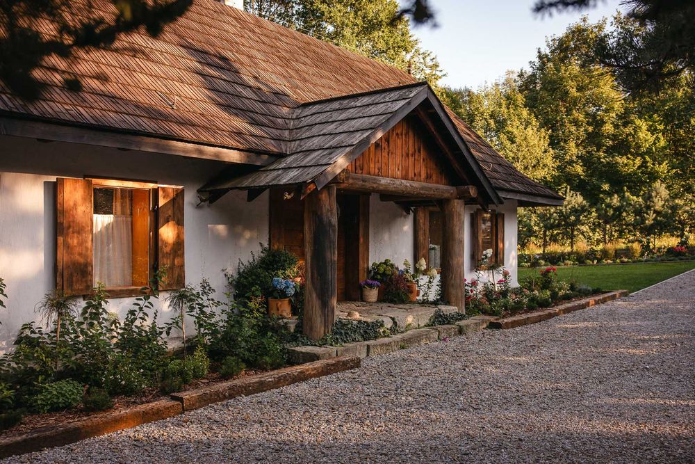 Domek  i  Chata Siostry Brata dla 15 i 8 osób, jacuzzi, zjazdy rodzinne, spotkania przyjaciół, baza do zwiedzania  beskidu  niskiego, narty, góry