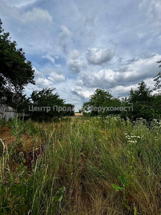 Продам цегляний газифікований будинок з великою ділянкою