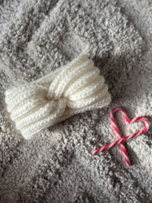 Opaska wełniana ecru handmade