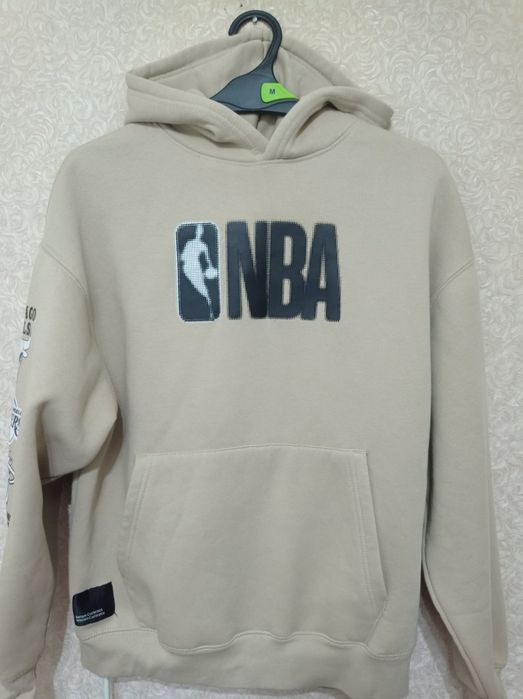 Худи коллаборация Zara & NBA