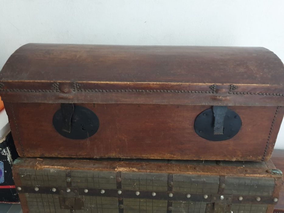 3 Baús muito antigos