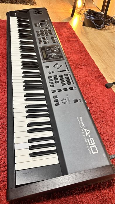 Vendo ou troco Roland A-90 EX + VE-RD1 Expansion