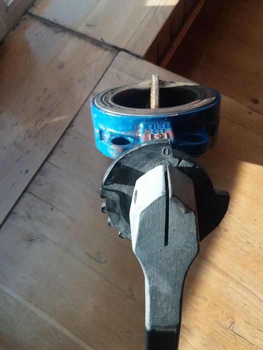 Zawór miedzykryzowy przepust