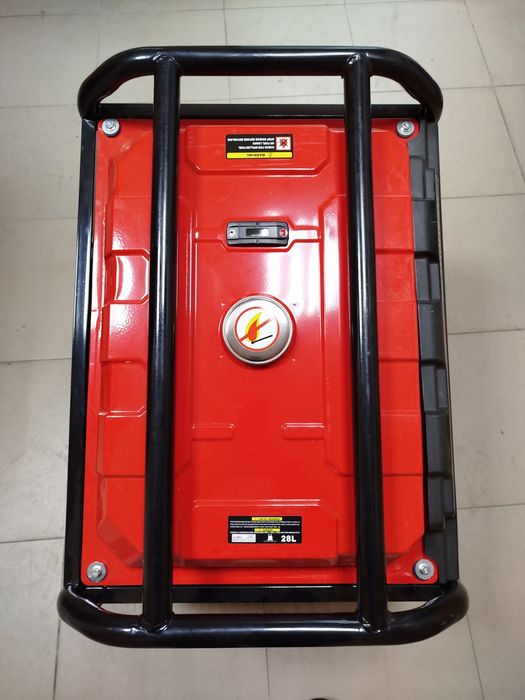 Бензиновый генератор