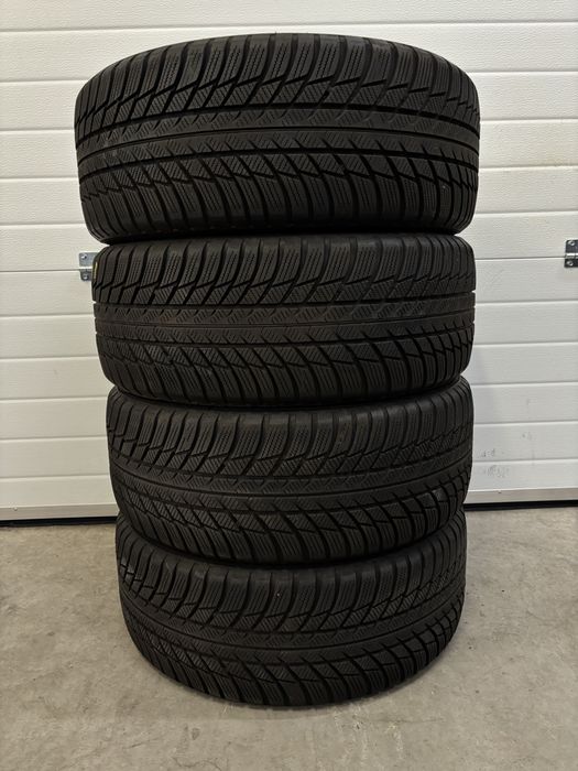 Opony Zimowe 225/45/18 Bridgestone 2024r