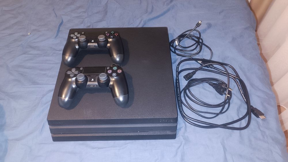 Konsola PlayStation 4 Pro 1TB