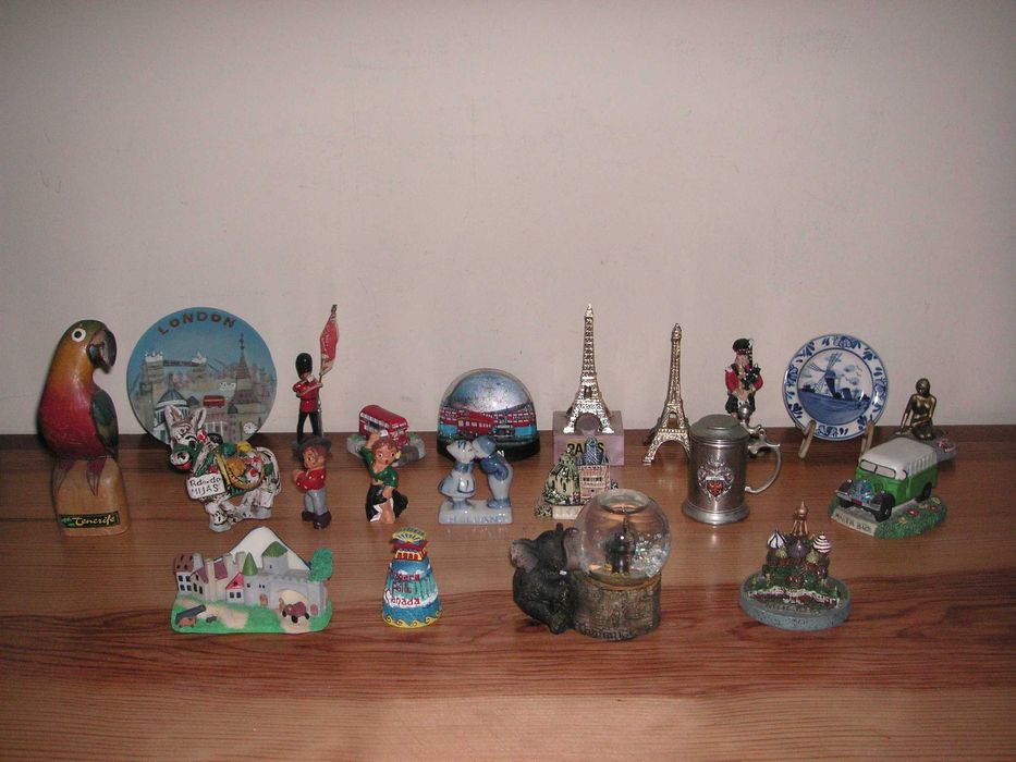 Colecionadores - Figuras / Símbolos de Cidades / Países