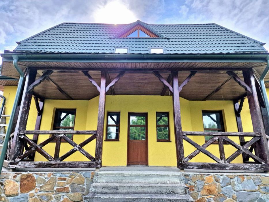Продається дуже гарний будинок у м. Трускавці