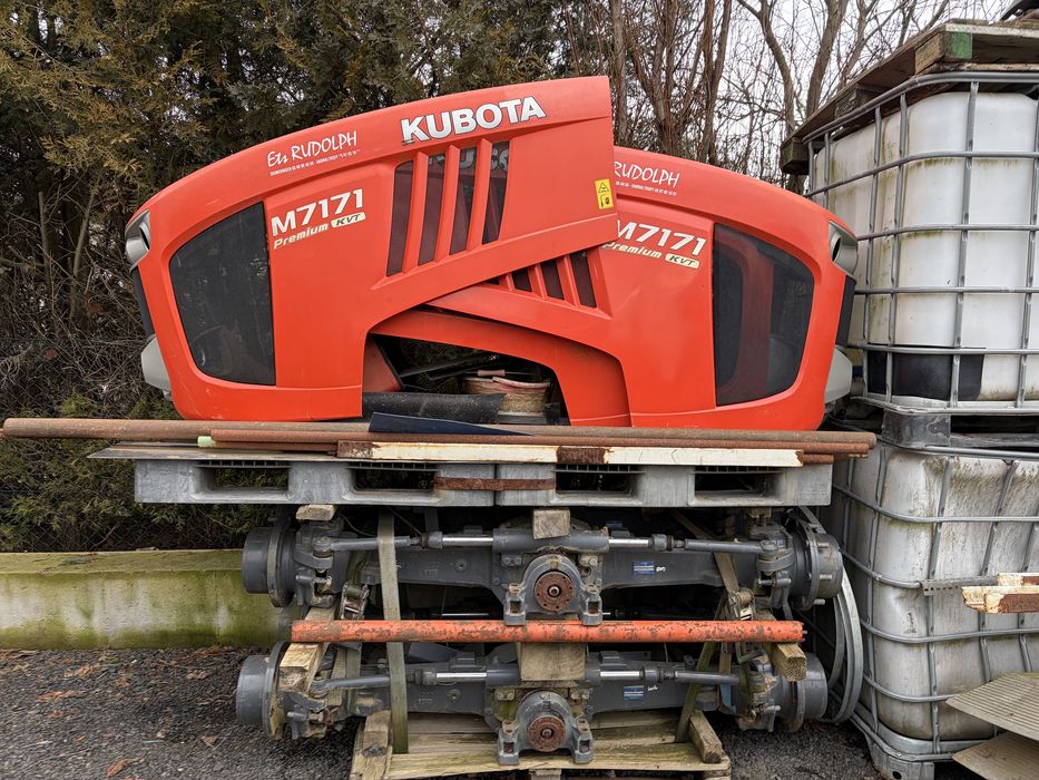 Maski kubota m7171