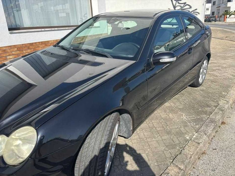 2008 - Mercedes-Benz c220 coupé