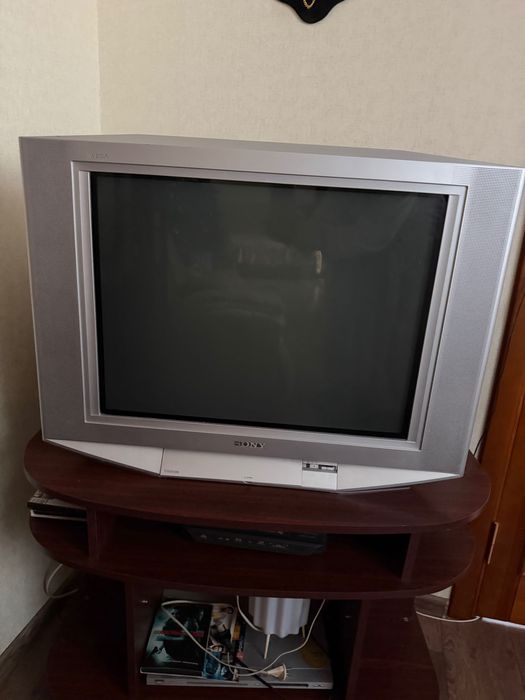 телевизор Sony Trinitron WEGA