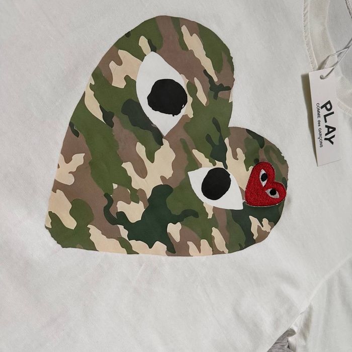 Футболка Comme des Garcons Play Logo унисекс плей с сердцем