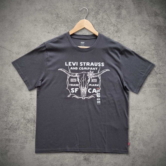 Оверсайз футболка Levis розмір S М L