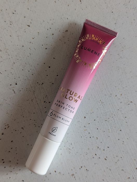 Róż w kremie Lumene Natural Glow nr 6 Plum Blush
