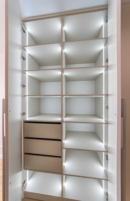 Подобово - люкс апартаменти - Бажана, 17 у будинку з власним Укриттям!