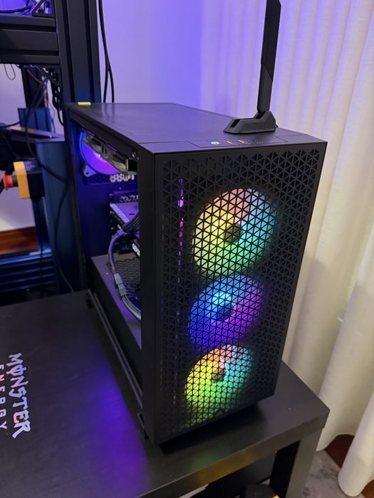 Torre gaming (componentes na descricao)