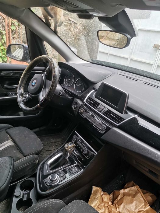 Vendo troco BMW  216 para peças. Motor 218 I
