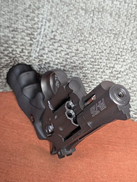 PR-725 Revolver de Pressão