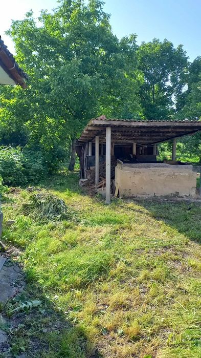 Продаж будинку у тихому місці