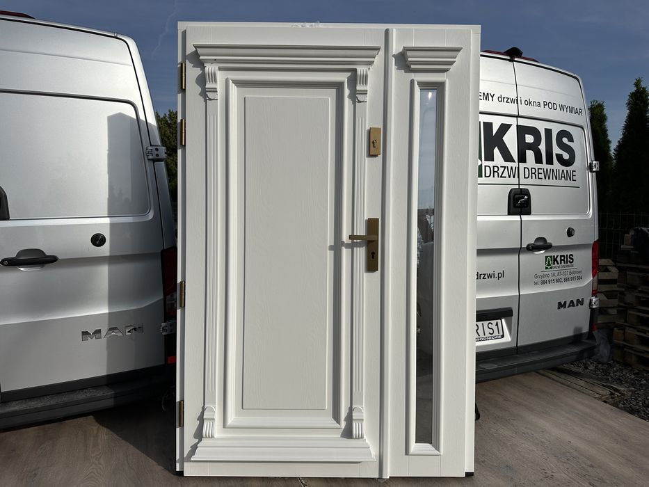 Drzwi zewnętrzne drewniane z doświetlem MontażAmerykańskie Cała Polska