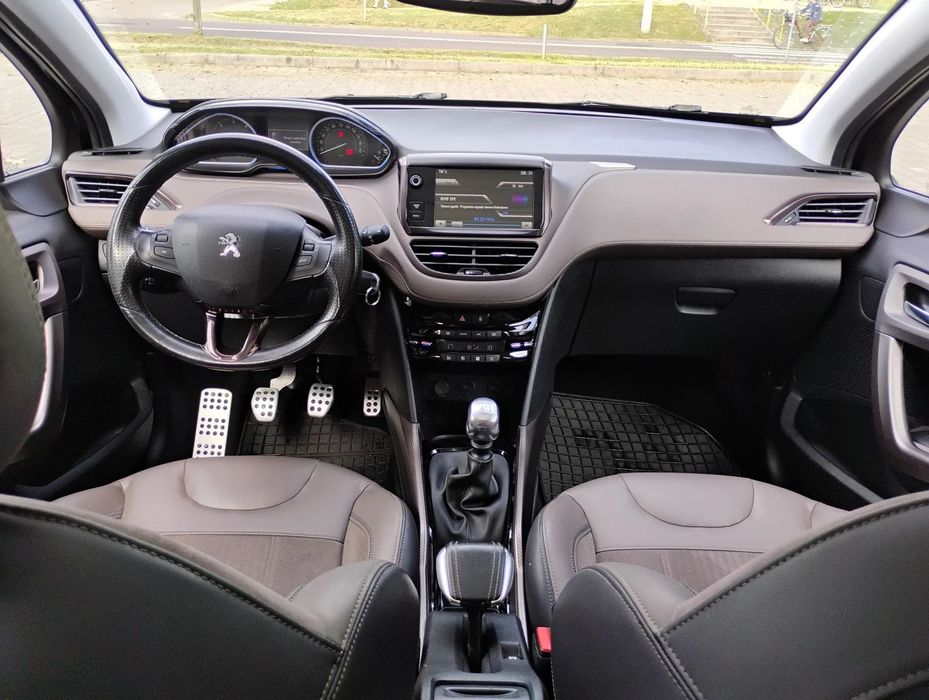 Peugeot 2008 2013r, 1.6 HDI-115KM. Przebieg:149700km. Doinwestowany. Nawigacja.