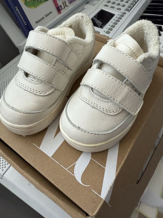 Zara 23 skorzane Buty sneakersy adidasy biale na rzep