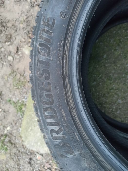 Зимова резина ( комплект) Бріджстоун. Розмір 205/55 R 17