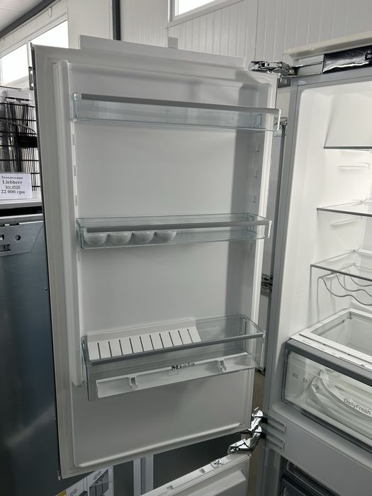 Холодильник Miele KD 7724 E