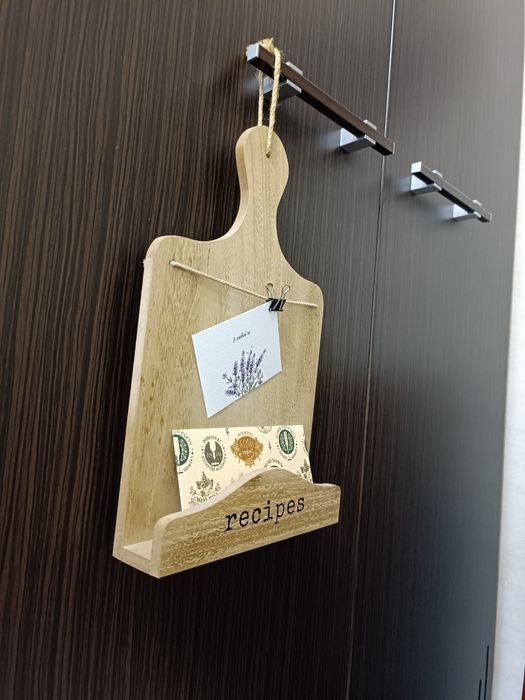 Дошка для заміток та рецептів.