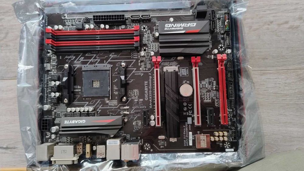материнка AM4 + Ryzen 8 ядер